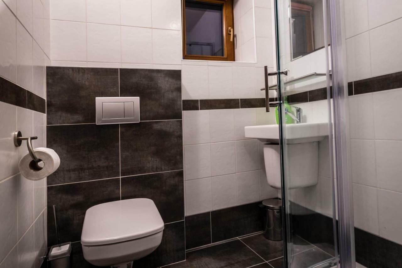 Dvojlôžková izba Deluxe s prístelkou